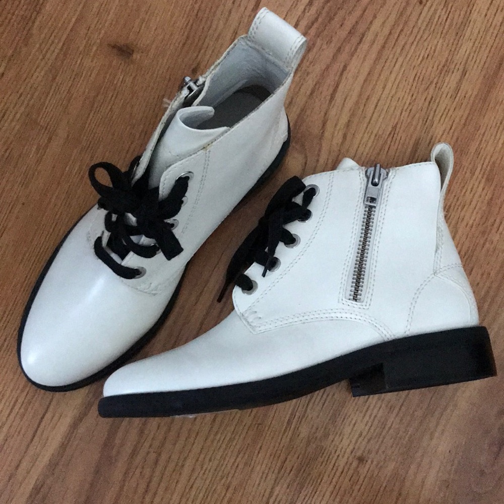 *new* White Boots